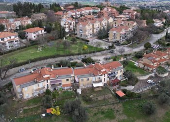 Edificio all\'aperto - Quadrilocale Via la croce
 
41, Monte San Vito - foto 34