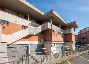 Edificio all\'aperto - Ufficio Piazza del Consorzio
 
9, Anzio - foto 1