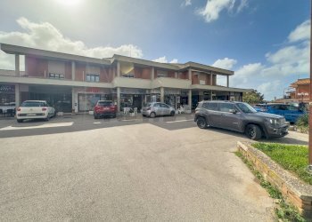 Edificio all\'aperto - Ufficio Piazza del Consorzio
 
9, Anzio - foto 2