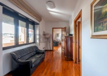 Hall / corridoio - Ufficio Piazza del Consorzio
 
9, Anzio - foto 24