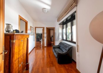 Soggiorno - Ufficio Piazza del Consorzio
 
9, Anzio - foto 25