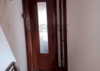 Hall / corridoio - Independent house Via Roxas
 
4, Calascibetta - photo 2