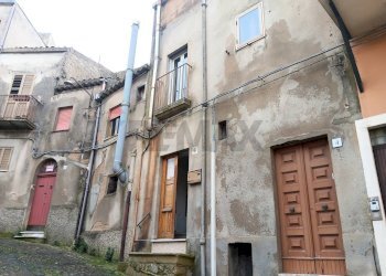 Edificio all\'aperto - Independent house Via Roxas
 
4, Calascibetta - photo 16