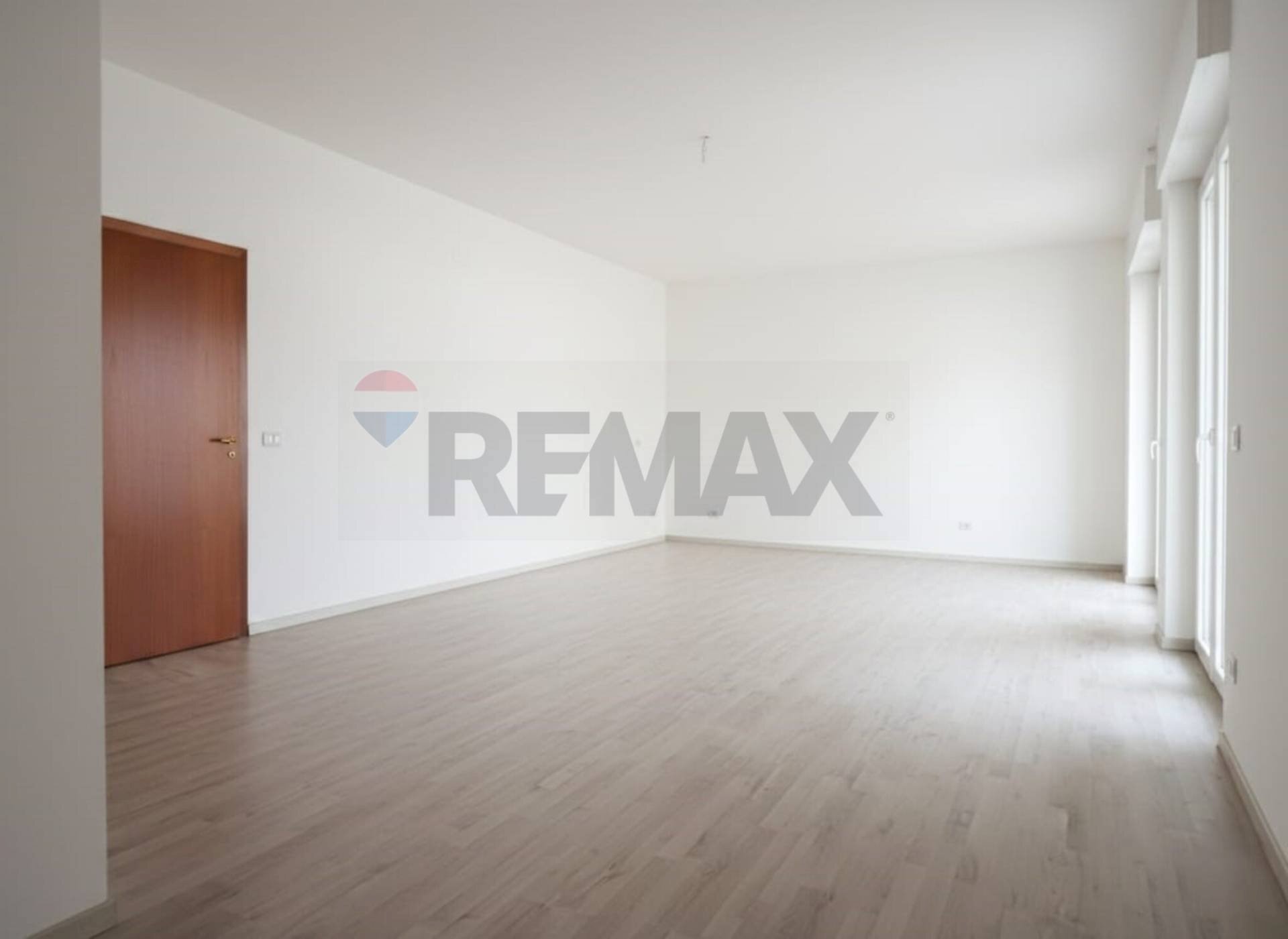 Stanza vuota - Commercial Premises Via Roma
 
449, Enna - photo 3