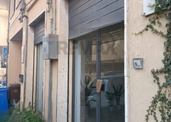 Edificio all\'aperto - Locale Commerciale Via Roma
 
449, Enna - foto 5