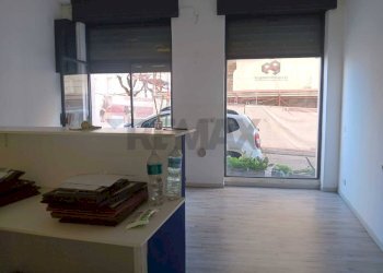 Camera / camera da letto - Locale Commerciale Via Roma
 
449, Enna - foto 7