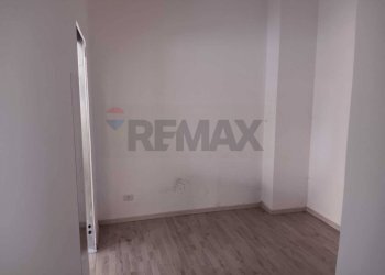 Stanza vuota - Locale Commerciale Via Roma
 
449, Enna - foto 11