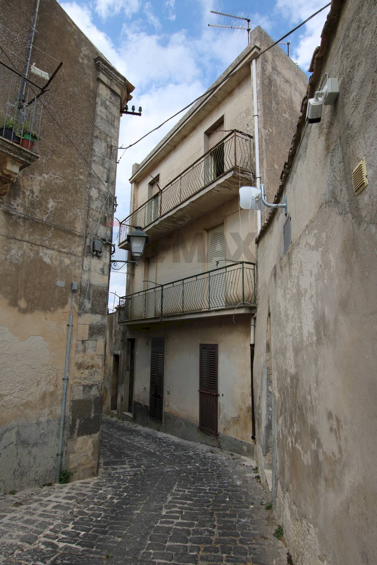 Edificio all\'aperto - Trilocale VIA CATULLO
 
23, Palazzolo Acreide - foto 1