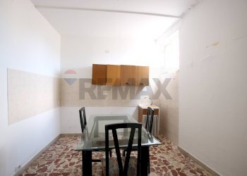 Sala da pranzo - Trilocale VIA CATULLO
 
23, Palazzolo Acreide - foto 11