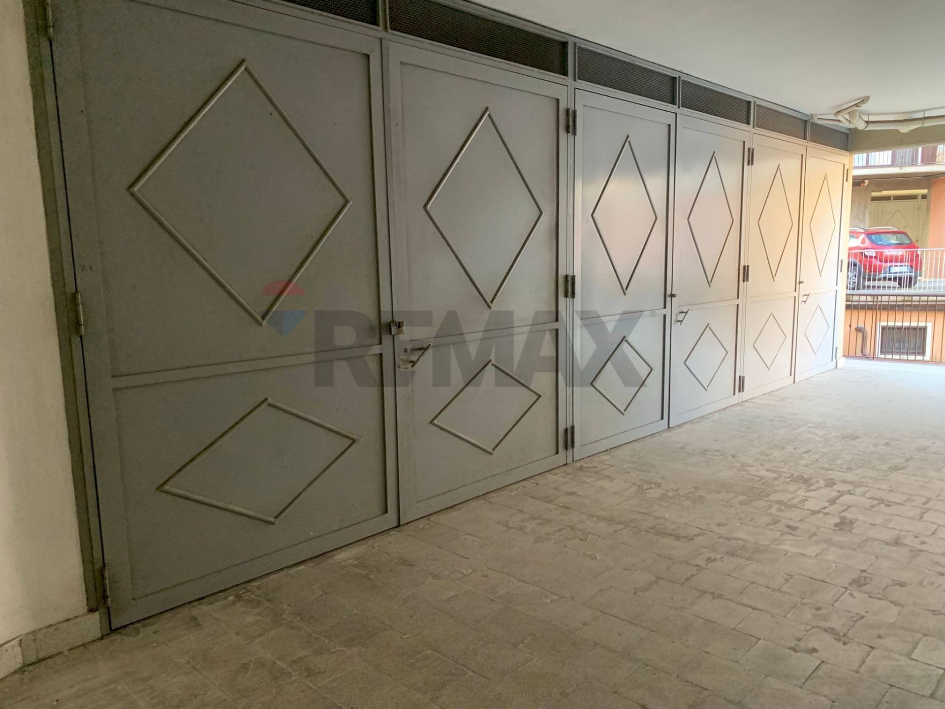 Non correlato - Box Luigi Capuana
 
9, Camporotondo Etneo - foto 1