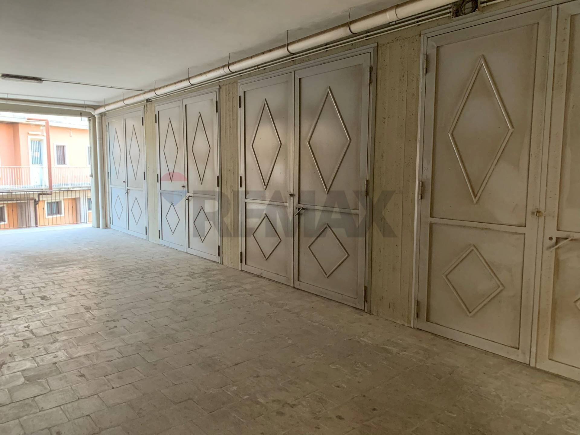 Stanza vuota - Box Luigi Capuana
 
9, Camporotondo Etneo - foto 3