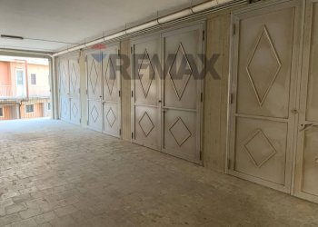 Stanza vuota - Box Luigi Capuana
 
9, Camporotondo Etneo - photo 24