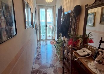 Hall / corridoio - Appartamento via enrico trimarchi
 
6, Sant'Alessio Siculo - foto 11