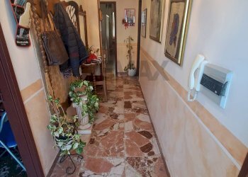 Hall / corridoio - Appartamento via enrico trimarchi
 
6, Sant'Alessio Siculo - foto 14