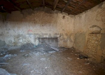 Stanza vuota - Rustico CONTRADA MEZZO GREGORIO
 
SNC, Noto - foto 7