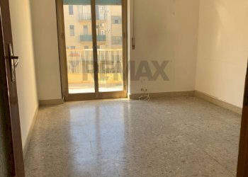 Stanza vuota - Appartamento Via San Giovanni Bosco
 
86, Caltanissetta - foto 9