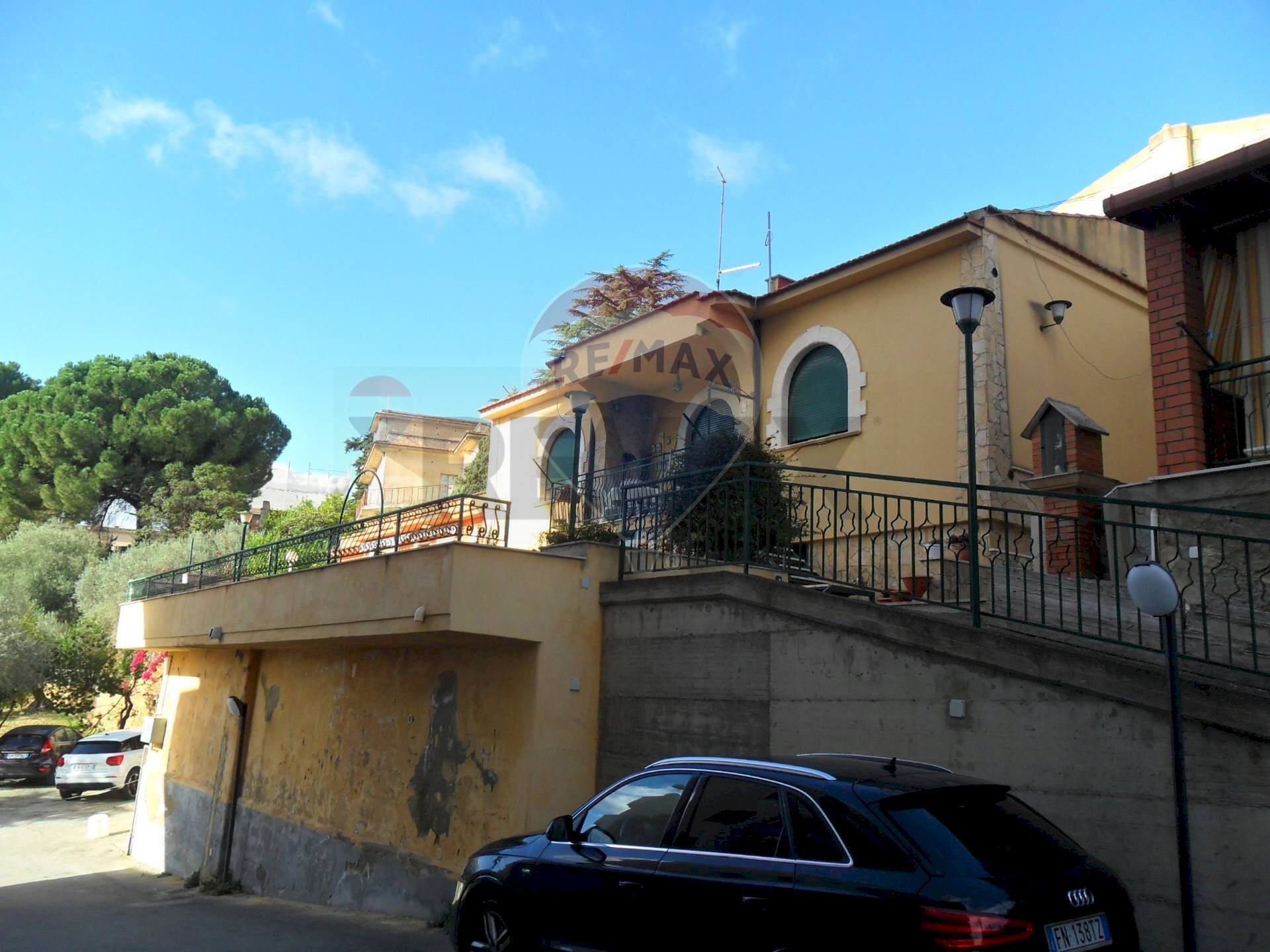 Casa all\'aperto - Villa Via Antonio Guastaferro
snc, Caltanissetta - foto 2