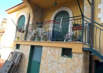 Casa all\'aperto - Villa Via Antonio Guastaferro
 
snc, Caltanissetta - foto 3