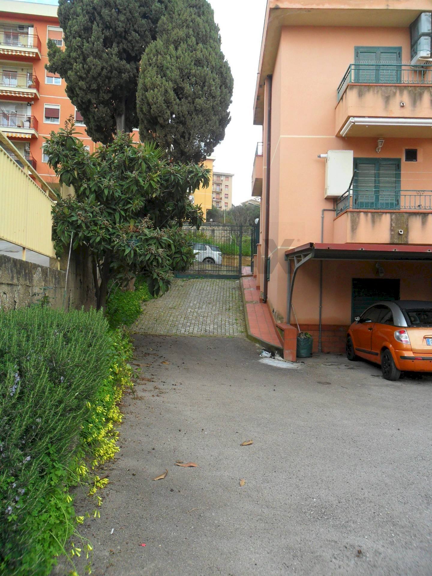 Edificio all\'aperto - Villa a Schiera Via Giorgio La Pira
 
2, Caltanissetta - foto 1