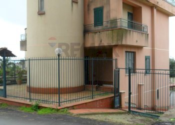 Edificio all\'aperto - Villa a Schiera Via Giorgio La Pira
 
2, Caltanissetta - foto 1