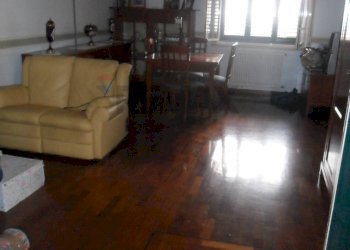 Sala da pranzo - Villa a Schiera Via Giorgio La Pira
 
2, Caltanissetta - foto 8