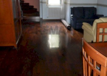 Sala da pranzo - Villa a Schiera Via Giorgio La Pira
 
2, Caltanissetta - foto 11