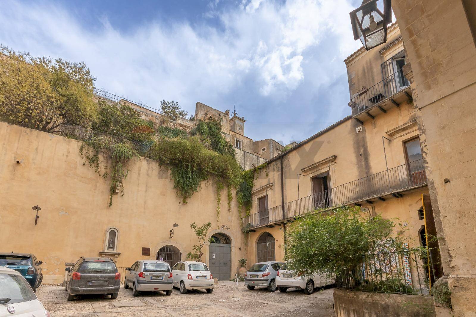 Edificio all\'aperto - Casa indipendente via cavour
48, Noto - foto 3