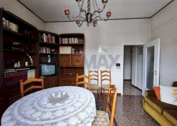 Sala da pranzo - Four-room apartment Via Braia 8, Millesimo - photo 5