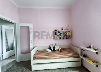 Camera / camera da letto - Four-room apartment Via Braia 8, Millesimo - photo 24