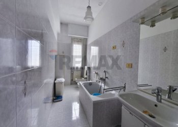 Bagno - Four-room apartment Via Braia 8, Millesimo - photo 28
