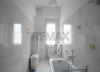 Bagno - Four-room apartment Via Braia 8, Millesimo - photo 31