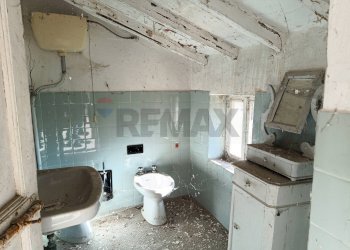 Bagno - Casa semi indipendente Via Resii
 
4, Pallare - foto 51