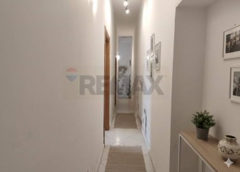 Hall / corridoio - Casa indipendente Via Ferrante Imparato
 
195, Napoli - foto 8