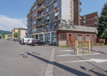 Edificio all\'aperto - Box via Vacha
 
17, Bergamo - photo 11