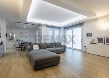 Sala da pranzo - Attico via XVII Marzo
 
40, Carnate - foto 2