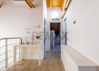 Hall / corridoio - Attico via XVII Marzo
 
40, Carnate - foto 17