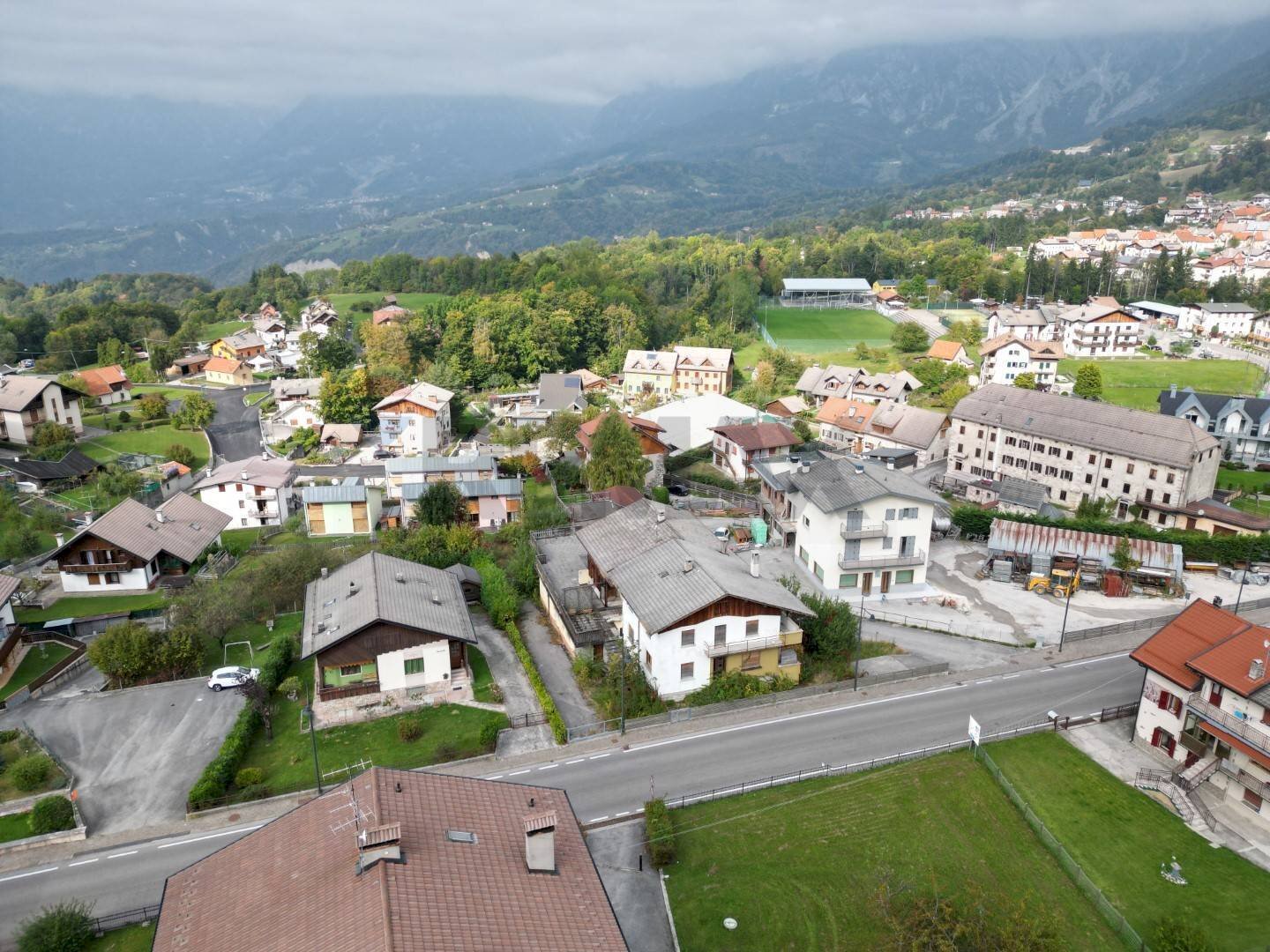 Vista delle montagne - Casa indipendente Via Brolio
 
12, Tambre - foto 1