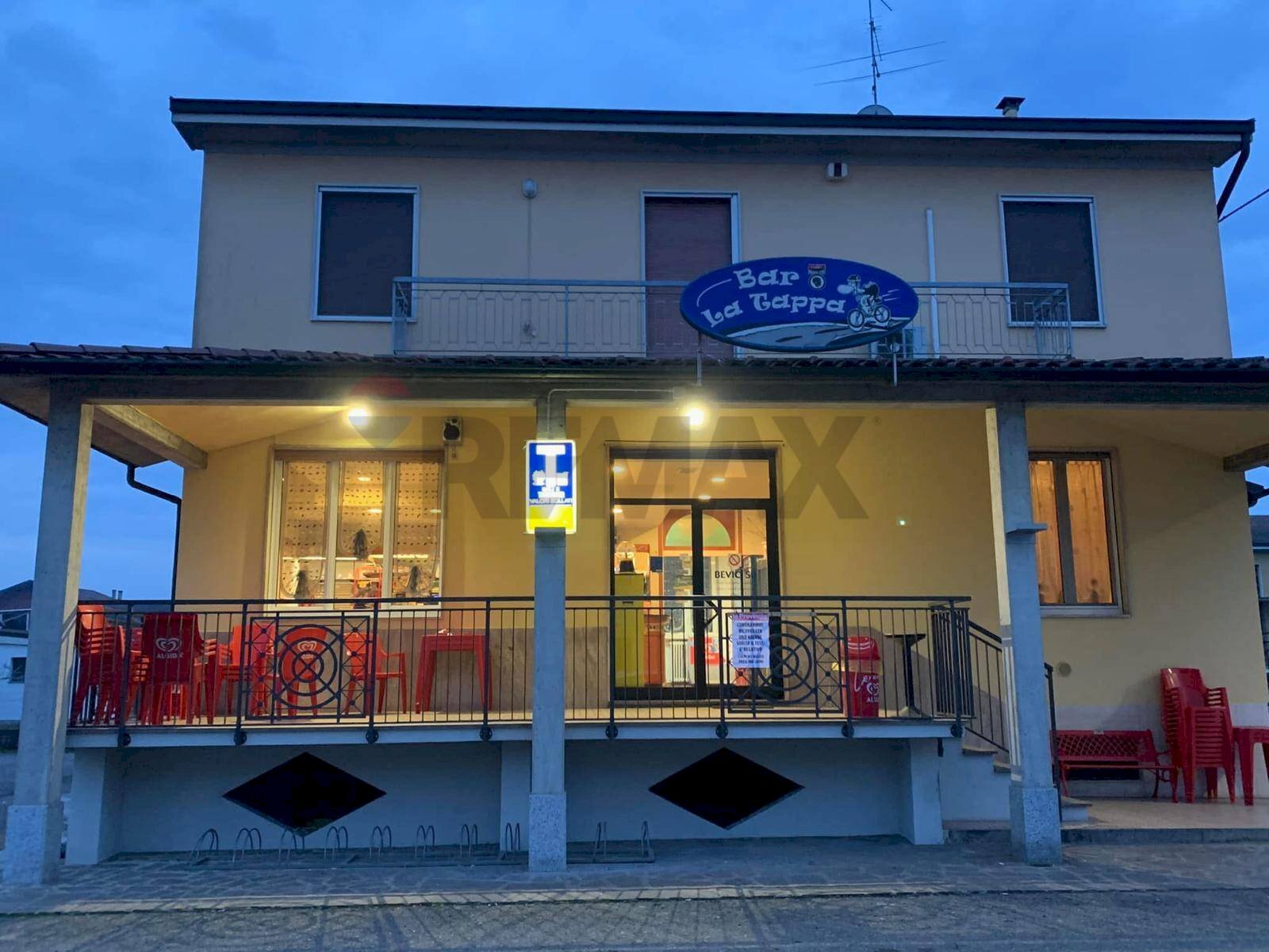 Casa all\'aperto - Bar Tavola Calda - Fredda Via Roma
 
15, Gerenzago - foto 1