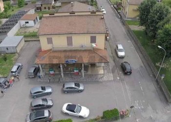 Edificio all\'aperto - Bar Tavola Calda - Fredda Via Roma
 
15, Gerenzago - foto 17