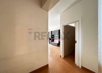 Hall / corridoio - Quadrilocale Via Einaudi
 
9, Vieste - foto 6