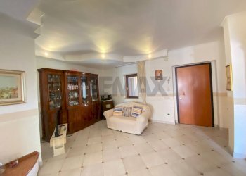 soggiorno - Appartamento Via Santa Margherita
 
39, Vieste - foto 7