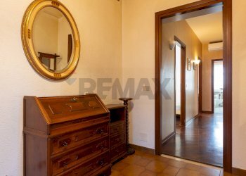 Hall / corridoio - Appartamento Via Claudio Monteverdi
 
27, Busseto - foto 43