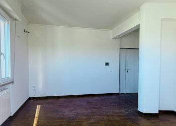 Foto 5 - Trilocale Via Giuseppe Mazzini
 
31, Pesaro - foto 5