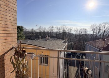 Foto 2 - Quadrilocale Viale Battisti
 
218, Pesaro - foto 2