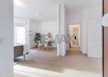 Sala da pranzo - Quadrilocale via Caprera
 
8, Busto Arsizio - foto 2