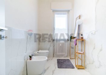 Bagno - Quadrilocale via Caprera
 
8, Busto Arsizio - foto 22
