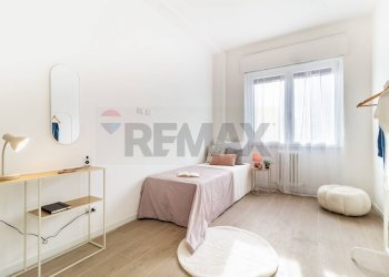 Camera / camera da letto - Quadrilocale via Caprera
 
8, Busto Arsizio - foto 41