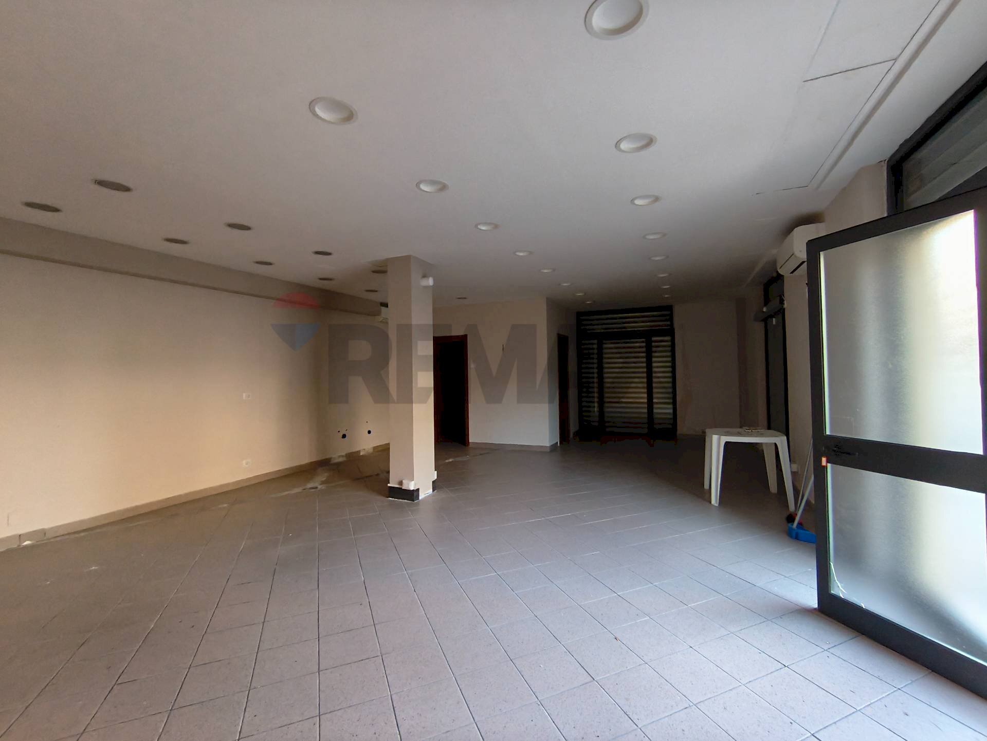 Stanza vuota - Commercial Premises Via Trieste
 
55, Ladispoli - photo 2