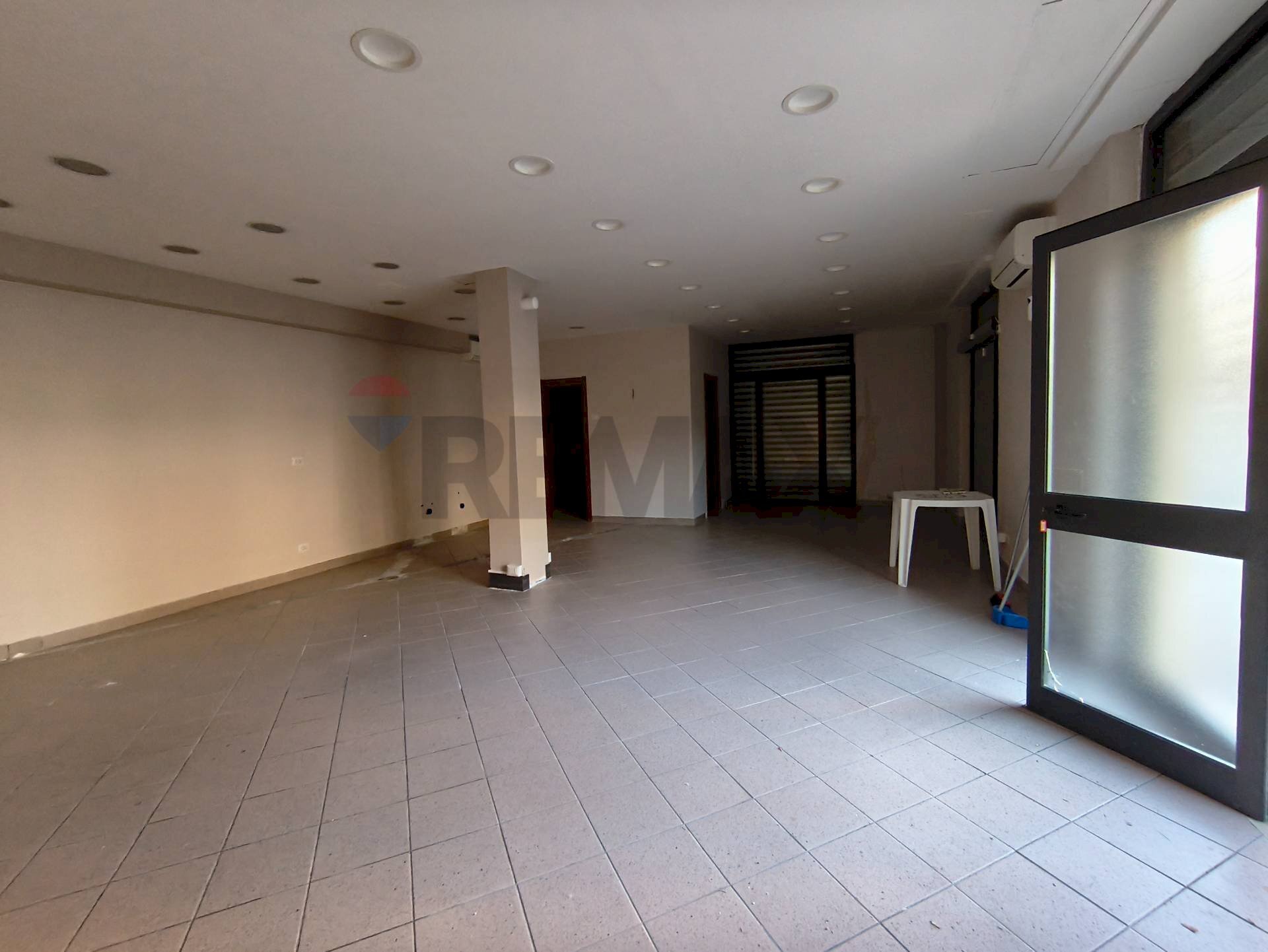 Stanza vuota - Commercial Premises Via Trieste
 
55, Ladispoli - photo 3