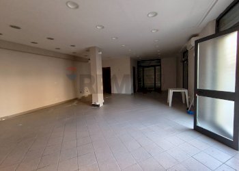 Stanza vuota - Locale Commerciale Via Trieste
 
55, Ladispoli - foto 3